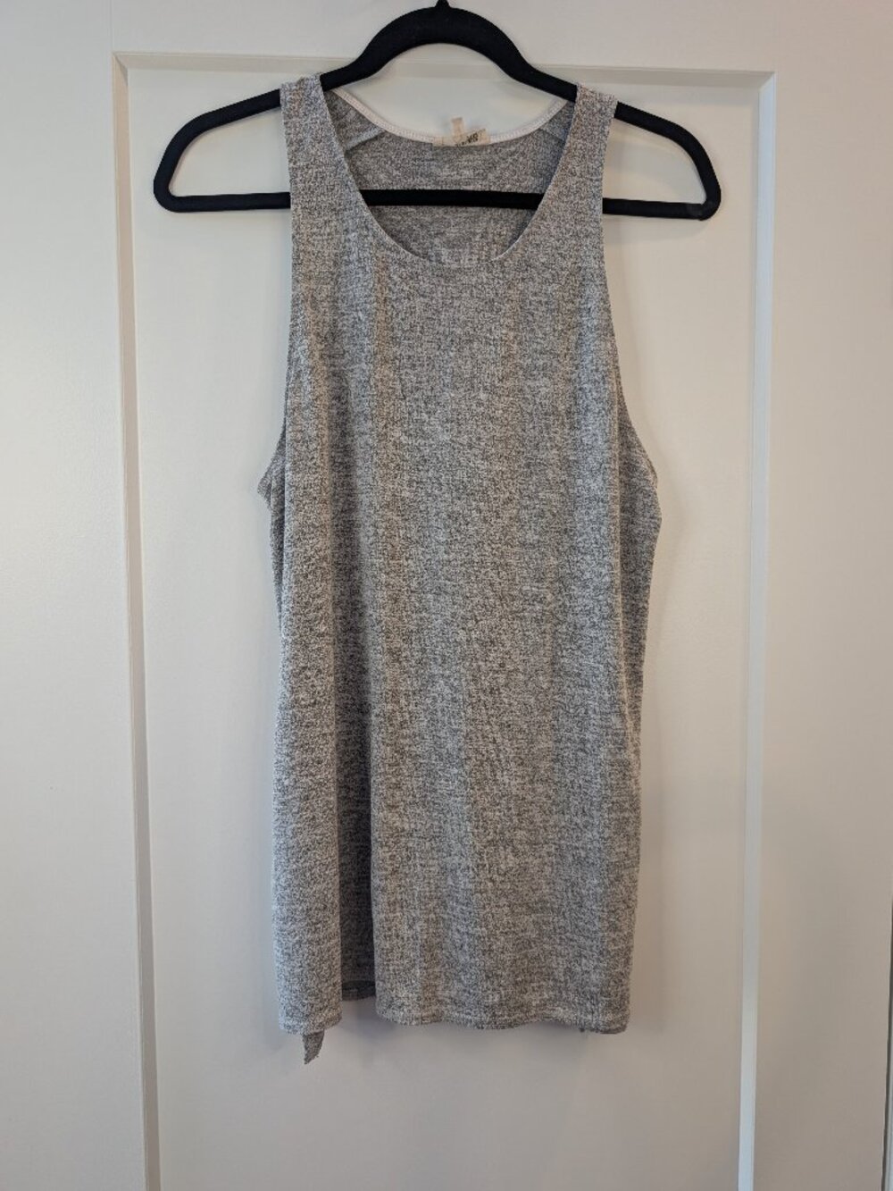 Aritzia Wilfred Free Heather Grey Tank Size Medium